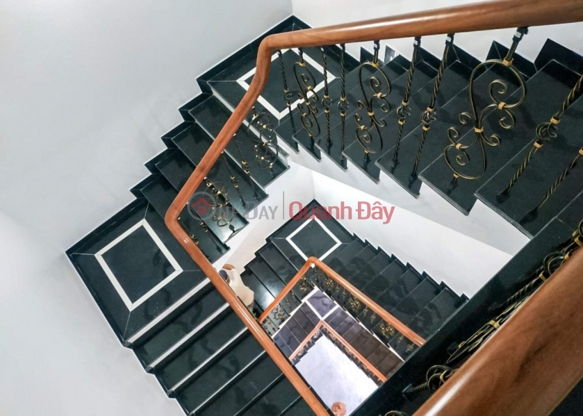 I'm renting out a house, 158m2 - 7 floors, Linh Lang, Dao Tan, Phan Ke Binh - 64 million VND. | Vietnam, Rental đ 64 Million/ month