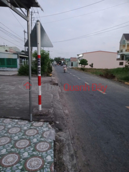 BEAUTIFUL HOUSE – PRIME LOCATION – OWNER SELLING Provincial Road 827b Thanh Phu Long Commune, Chau Thanh District, Long An Province Sales Listings