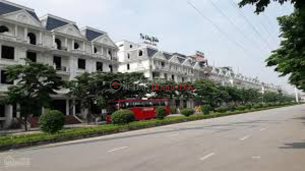 Shophouse for sale in the new urban area of the city for exchange. 128m2 x 5 floors, 1 basement, price 42.8 billion Sales Listings