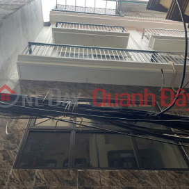 NHÀ MỚI- ĐẸP - GẦN PHỐ ,NGUYỄN VĂN CỪ- LONG BIÊN, 39 M2, 5 TẦNG,7.5 TỶ. _0