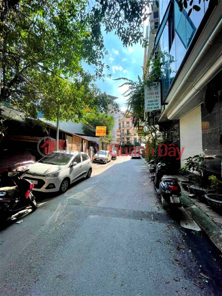 House for sale on Ho Ba Mau Street, Dong Da District. 35m Frontage 8m Approximately 10 Billion. Commitment to Real Photos Accurate Description. Owner Sales Listings