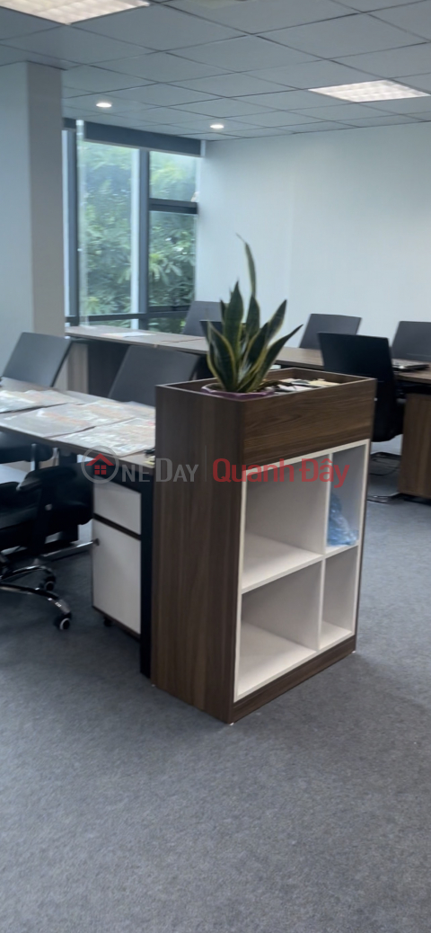 Extremely Rare, office floor for rent 60m2 only 11 million\/month can make SPA CF office floor at Nguyen Khanh Toan Cau Giay _0