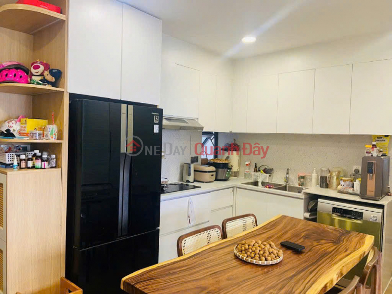 De Capella Quận 2 hiện có căn 3PN diện tích 95m² nhà full nội thất đẹp, phù hợp khách mua ở ngay. Niêm yết bán
