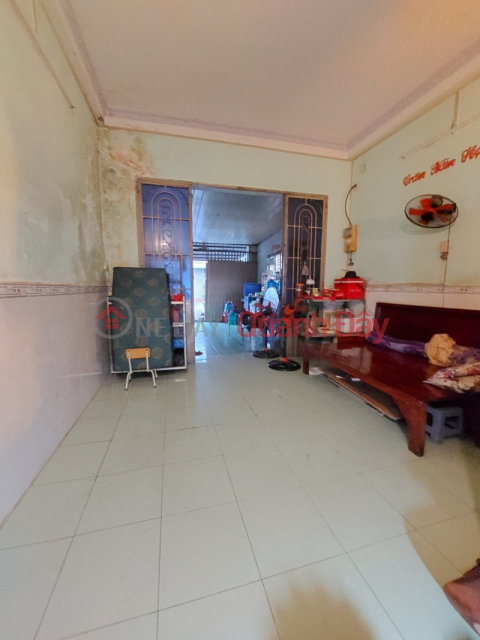 Selling private house 72m2 (4*18) frontage at Binh Hung number next to district 8, district 8, 50chir 4.8 billion _0