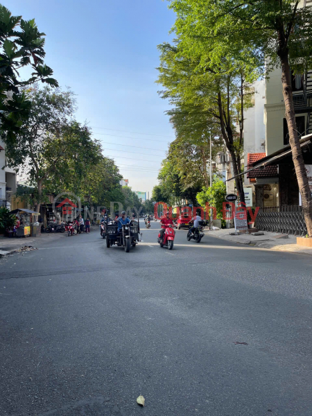 đ 10,5 tỷ, Bán gấp nhà Mặt Tiền Diệp Minh Châu, ngay góc Tân Sơn Nhì sầm uất – Giá chỉ 10.5 tỷ TL