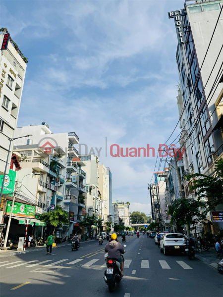 đ 16.6 Billion | **House for sale on Hoang Hoa Tham street, Ward 13, Tan Binh district; 4*15m; near T3 train station entrance**