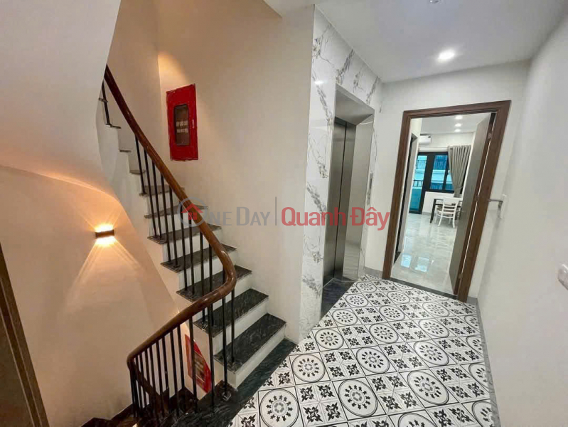 BEAUTIFUL HOUSE WITH CAR PARKING AT THE GATE, VIET HUNG STREET - LONG BIEN, 32M2, 5 FLOORS, 3.5M FRONTAGE, 6.1 BILLION. Vietnam, Sales | đ 6.1 Billion