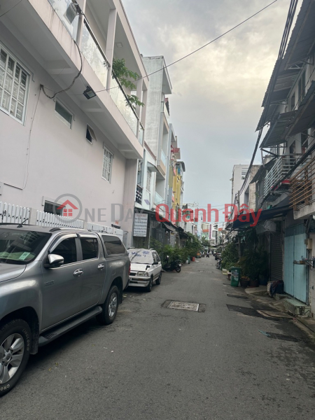 đ 5.5 Billion | CAR ALLEY, 60M2, 2 FLOORS, 2 BEDROOMS, HOUSE ON HUONG LO 2, PRICE ABOVE 5 BILLION