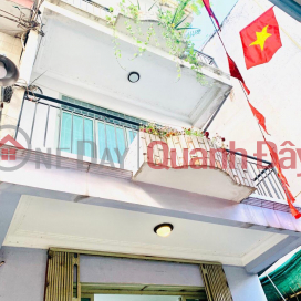 Owner for rent 3-storey house, 3 bedrooms, 3 bathrooms on Binh Phu street, Ward 11, District 6 _0