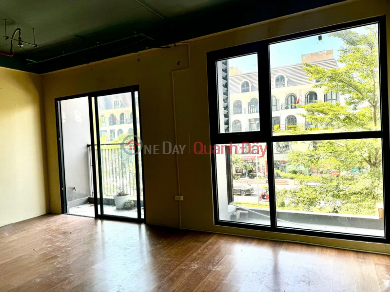 Chính chủ bán căn hộ tòa R1.02 , 1PN ,DT 44m2 . View nội khu tại Vinhomes Ocean Park Gia Lâm Niêm yết bán