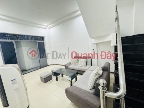 ► Spacious house in an alley near Phan Chau Trinh and Hoang Dieu main roads, 45m2, 2.5 floors, beautiful, 3.45 billion VND. _0