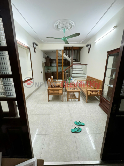 WHOLE HOUSE FOR RENT IN ALLEY 69B HOANG VAN THAI STREET - THANH XUAN _0