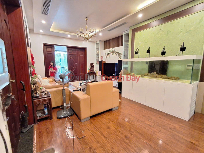 | Please Select | Residential, Sales Listings đ 40 Billion