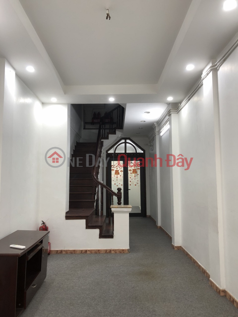 House for rent on Tue Tinh street, 70m2, 4 floors, 39 million\/month, office, spa, for living _0