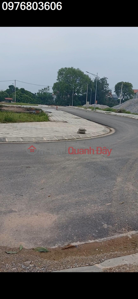 EXTREMELY RARE: land for sale in Hoang Van residential area, Pho Yen city, 250m MT, 13m road on all four sides, price more than _0