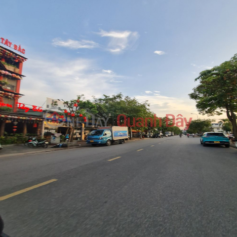 Siêu Gấp Gáp BT sân vườn 2 tầng 200m², đường 18m, Gia Lâm 2x tỷ nhỏ Lh 0989894845 _0
