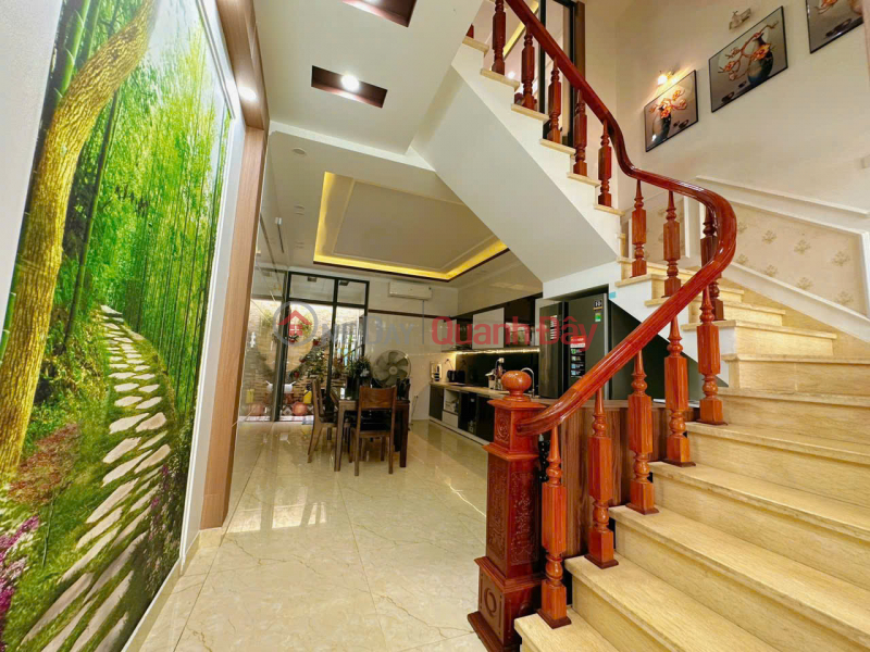 Detached house - 55m², 4 floors - very spacious yard - car parking in the yard - short alley. Vietnam Sales, đ 5.35 Billion