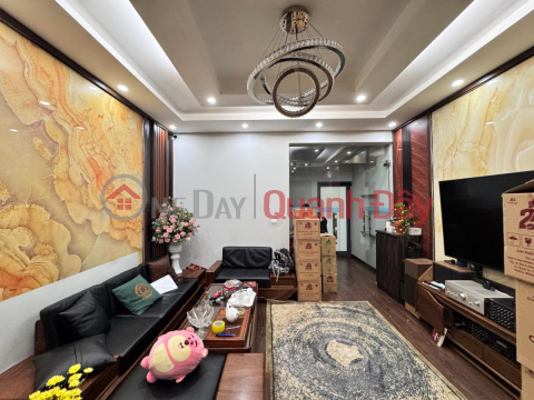 Bán nhà mặt phố Phùng Hưng, 55m2, 3 tầng, mặt tiền 3.5m, giá 32.5 tỉ, cho thuê 45 tr/tháng _0