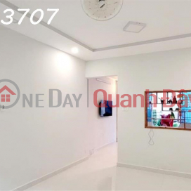 Selling a spacious 2-storey house (74m2) in LE DUAN, Da Nang - Near Con Market - Just over 2 billion _0