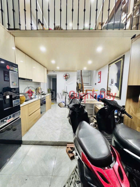 OWNER sells house in the center of Dong Da - Lane 180A Nguyen Luong Bang - Small area, full functions Sales Listings