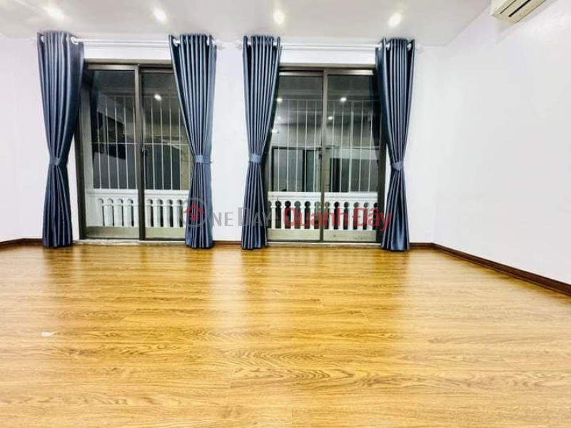 ₫ 3.55 Billion, BEAUTIFUL HOUSE ONLY 30M TO CAR PRICE: 3.55 BILLION 3 FLOOR 3 BEDROOM Area: 32M2 VU TONG PHAN STREET THANH XUAN DISTRICT.