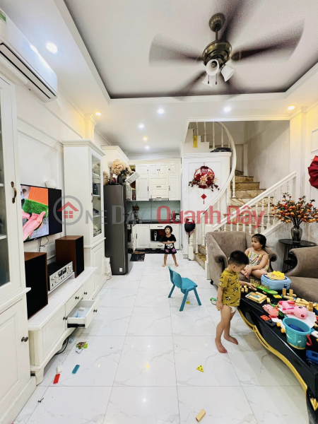 PHỐ VIP - GIANG VĂN MINH - GẦN OTO - 35M x 5 TẦNG - NHÀ MỚI - 3PN - Ở NGAY Niêm yết bán