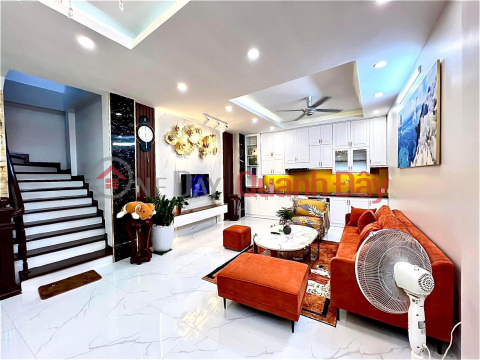 Selling Tan Mai townhouse, 32m2 x 5 floors, fully furnished, contact 0945676597 _0