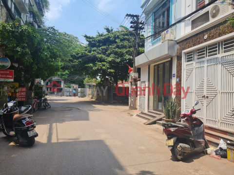 SELL DUC GIANG Townhouse (LONG BIEN)_ BUSINESS_ OFFICE_ AVOID CAR 40 M2 X 4 FLOOR_ ONLY 5 BILLION _0