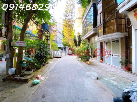 I NEED TO SELL A HOUSE NEAR NGUYEN HONG STREET: 50M2, 4 FLOORS, NEAR THE STREET, WIDE LANE, 8.6 BILLION _0