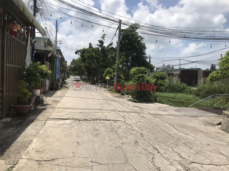 Selling a land lot in front of the canal, opposite the resettlement area of Ward 10, Vung Tau Sales Listings