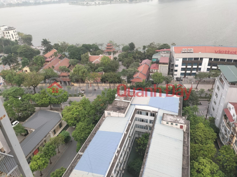 Selling CHCC 106m2 3 bedrooms 2 vs Corner lot West Lake View Lac Long Quan street near Tay Ho District Party Committee, price more than 50 million\/m _0