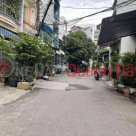 Warehouse for sale in Tan Phu District, Trinh Dinh Trong Street, Phu Trung Ward, Car Alley, 7mx22m, Only 8 billion _0