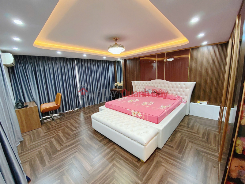 9 floors with elevator, Lake view, Cars can avoid, Business, Dong Da center, 76m2, Frontage 5m, 27 billion, Vietnam | Sales | đ 27 Billion
