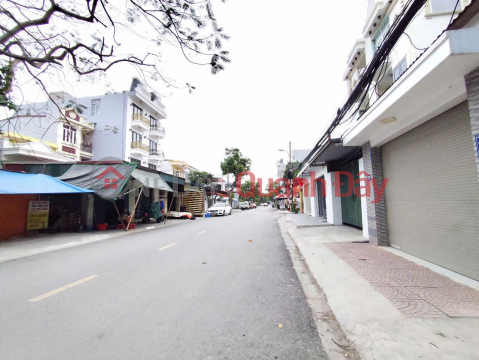 Land on Khuc Thua Du street, Le Chan - 88m, Price 5.87 billion, beautiful location _0