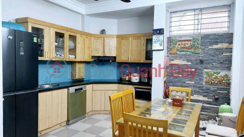 House for sale on Ly Thuong Kiet, 45m2, 5 floors, 4m frontage, 14.9 billion, top business _0