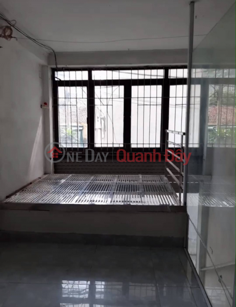 Cho thuê nhà 4 tầng Chùa Võ - Hà Đông - 40m2 - 4+pn - 4wc - 11tr _0