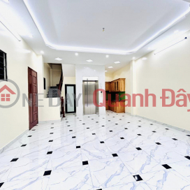 Selling Tam Trinh house 40m2, 6 floors, price 8.5 billion, elevator, garage, corner lot _0