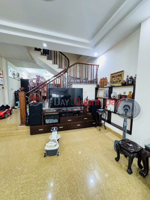 HOUSE FOR SALE IN HOANG NGAN THANH XUAN, DIVIDED TO CARS, AVOIDING SIDEWALK FOR BUSINESS, 42M FRONTAGE 4.2, ONLY 17.X BILLION _0