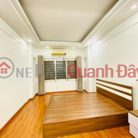 Selling a nice house on Nguyen Chanh street 45m x 5t, 10m car avoid, business, happy 6 billion _0