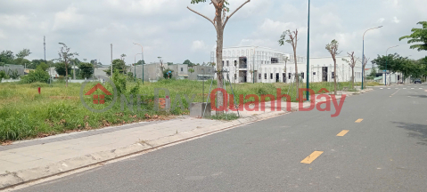 Land for sale in Hoa Loi, 80m2, 100% residential land, cheap price, Hoa Loi, Ben Cat, Binh Duong, 10 minutes to the new city center _0