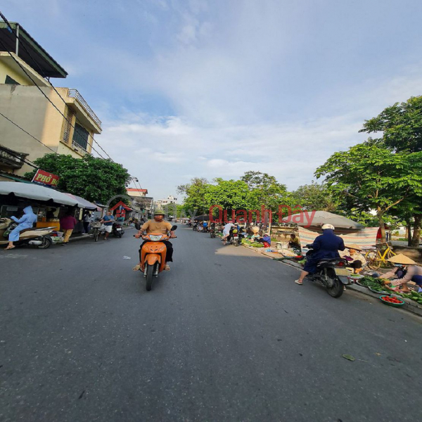 Property Search Vietnam | OneDay | Residential | Sales Listings | Mini garden villa 123m2 in the center of Gia Lam, Hanoi. 11m road. 1x primary school. Contact 0989894845