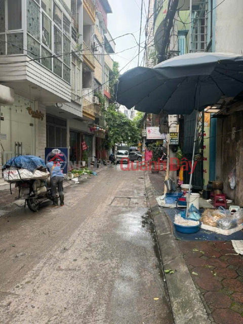 Selling 5-storey house in Linh Nam, car can avoid entering, business house, Hoang Mai _0