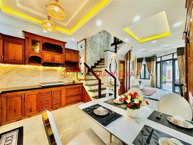 Corner lot Le Duc Tho, Ward 16, 5 floors with free furniture, 6.8 billion | Vietnam Sales, ₫ 6.8 Billion