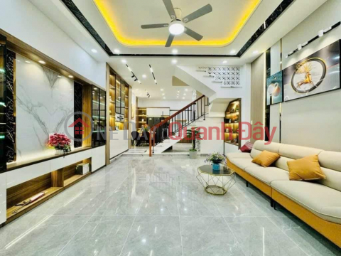 BEAUTIFUL HOUSE FOR SALE IN DONG NGAC - AREA 36M2 - 5 FLOORS - PRICE 5.8 BILLION - OPEN ALLEY - FOR RESIDENCE - BUSINESS _0
