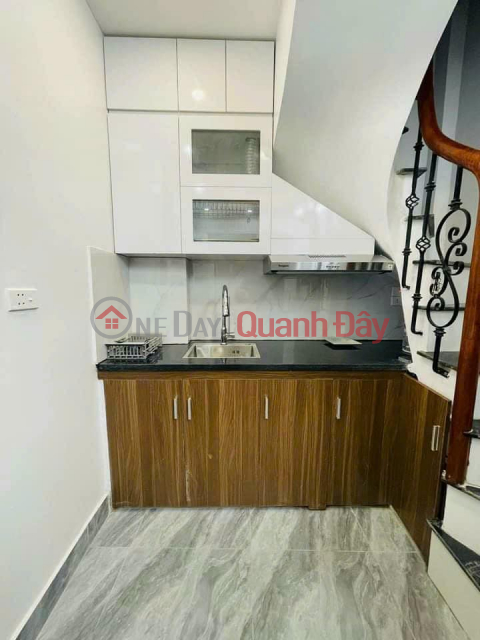 4-FLOOR HOUSE FOR SALE IN HONG MAI STREET PRICE: 1 BILLION WITH FULL DOCUMENTS AND BOOKS IN HAI BA TRRUNG DISTRICT. _0