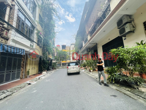 Selling house in lot 357 Tam Trinh, area 80m2, frontage 6.8m, only 14 billion, car free _0