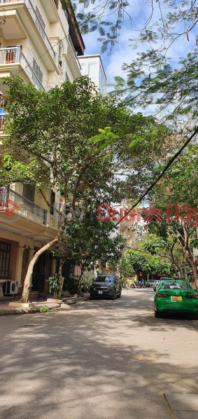đ 11.5 Billion | Selling subdivision house in Dam Trau area, Hai Ba Trung 56mx6PNxMT4m car, business, 11.5 billion. Contact: 0366051369