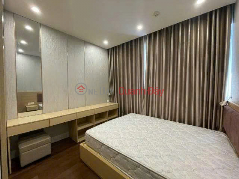 CỰC HIẾM - CĂN ĐẬP THÔNG 90m2 tầng trung tại C2/Vinhomes D\'capitale bán/ 9.X tỷ Niêm yết bán