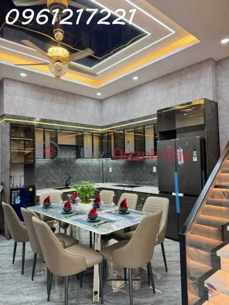Làm ơn chọn, Nhà ở Niêm yết bán | đ 6,8 tỷ