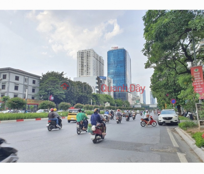 Selling Huynh Thuc Khang Street, Dong Da 42m, 6 floors, car subdivision, avoiding business, office, 8 billion, contact 0817606560 Sales Listings